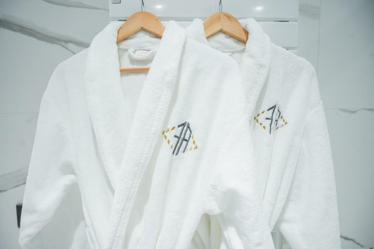 Les Suites 7 Anges - Parking, Vue Cathedrale & Centre Historique 랭스 외부 사진